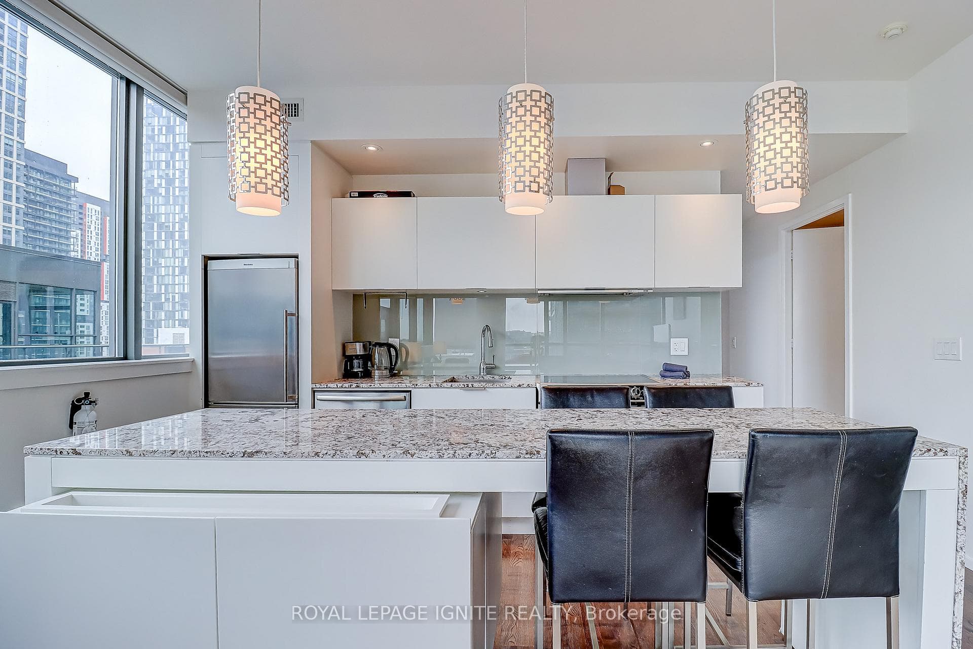 8 Charlotte Street Unit 1502 photo 16