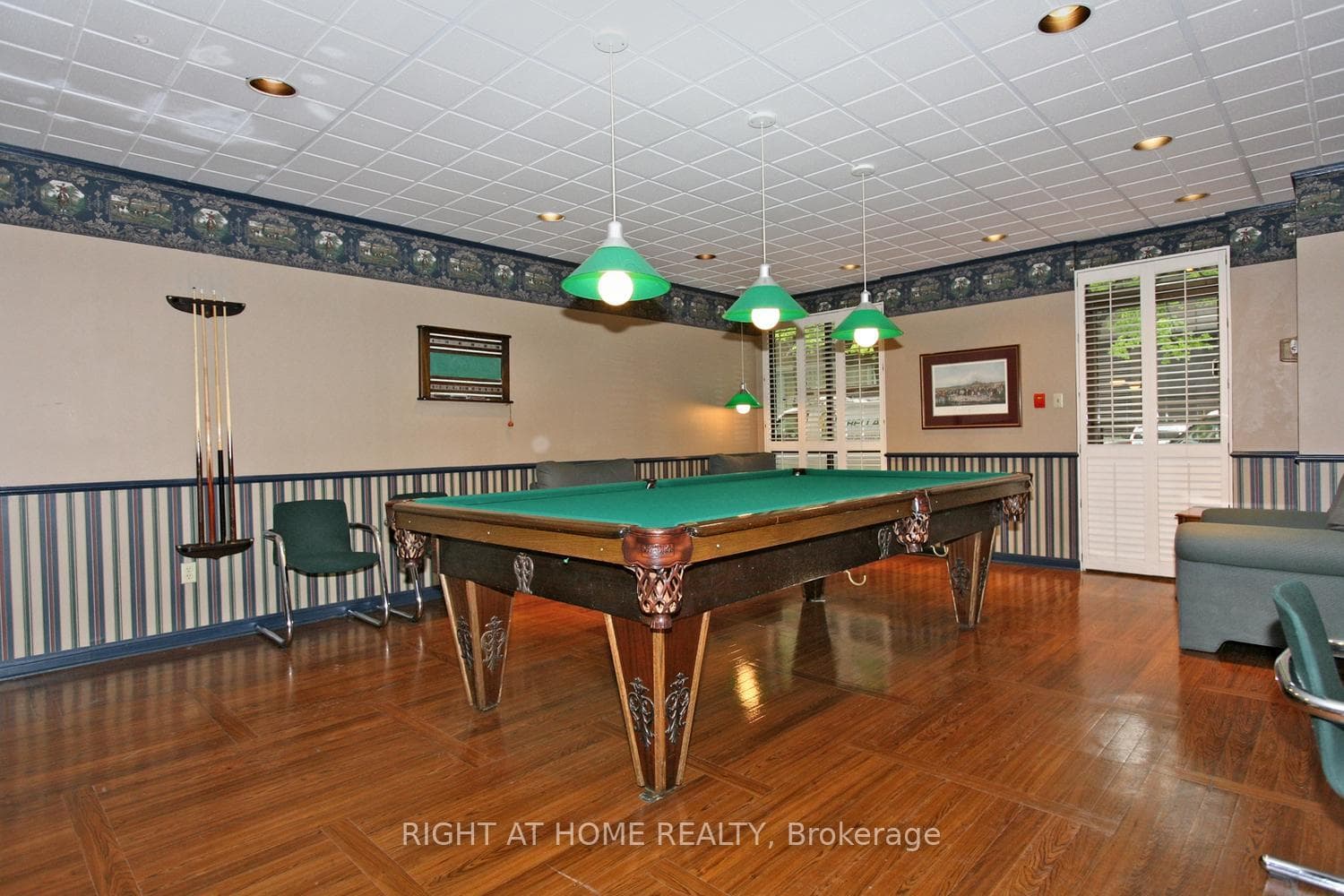 280 Simcoe Street Unit 506 photo 23