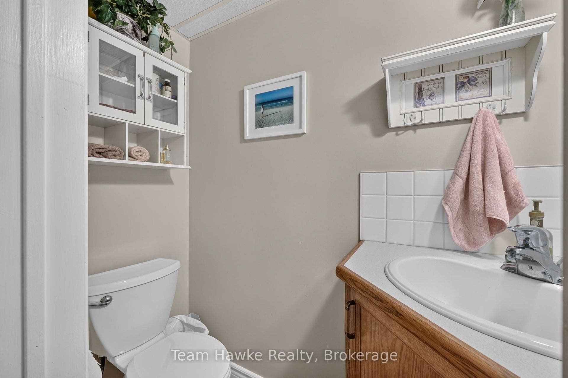 255 Hanly Street photo 18