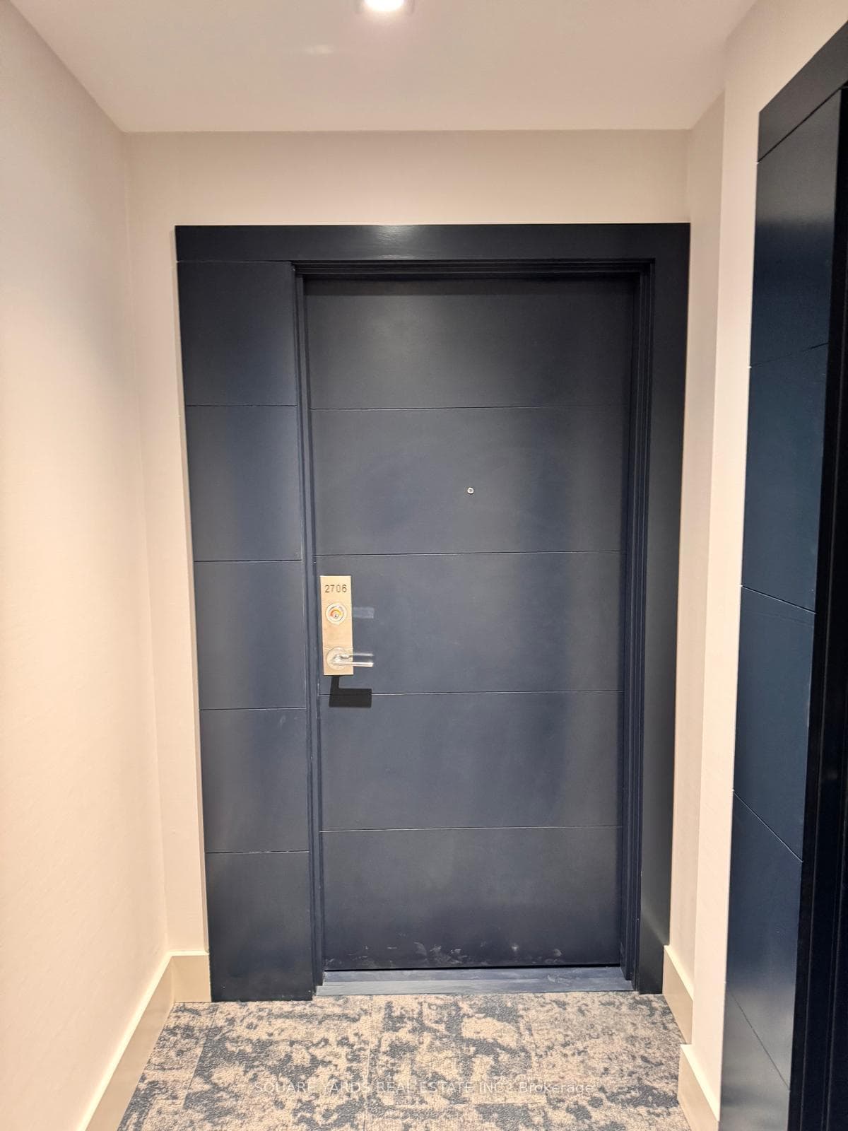 75 James Street Unit 2706 photo 24