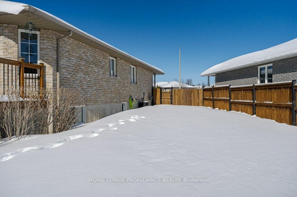 6 Cedar Creek Way photo 39