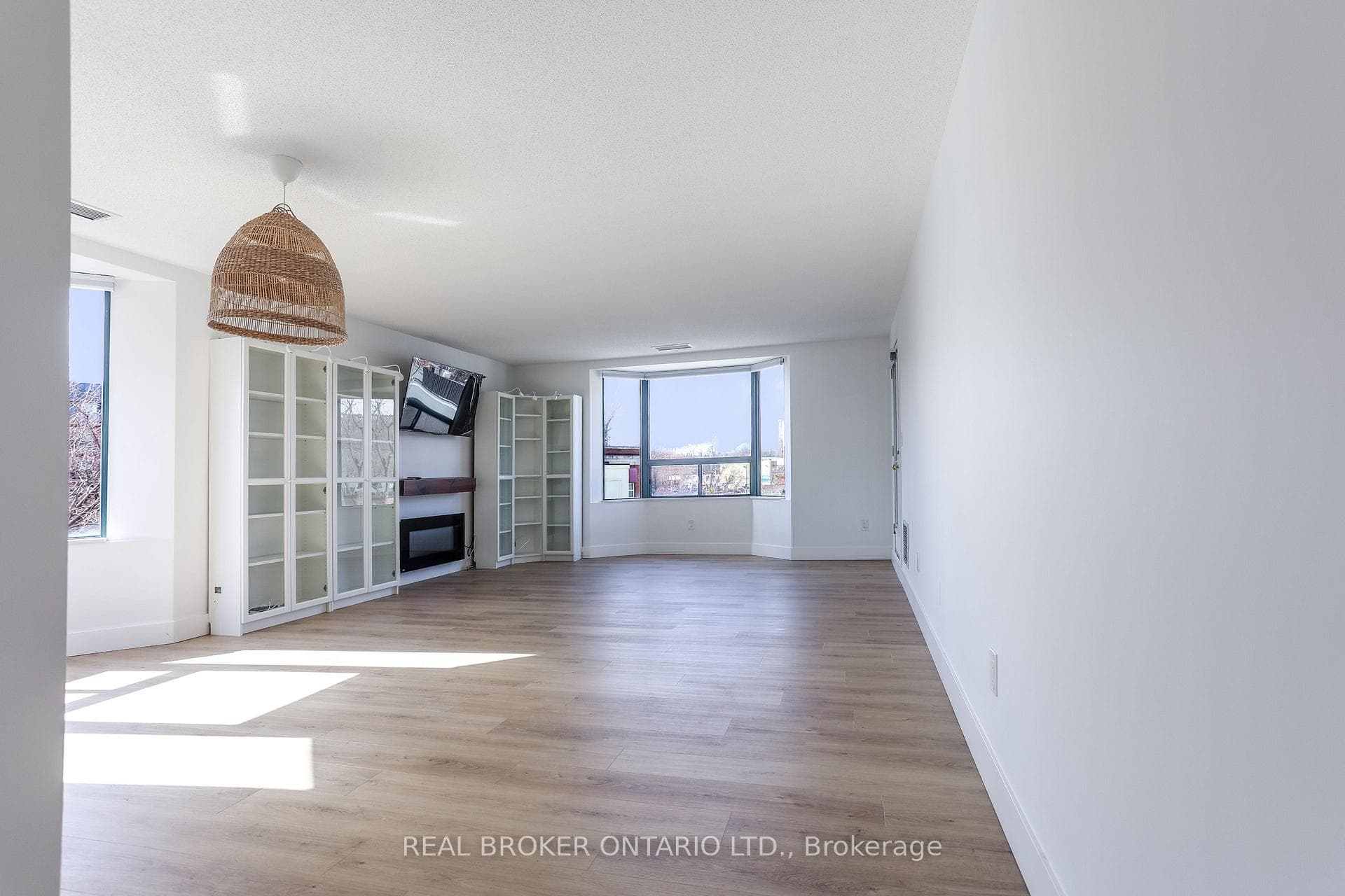 5 Ogilvie Street Unit 404 photo 5