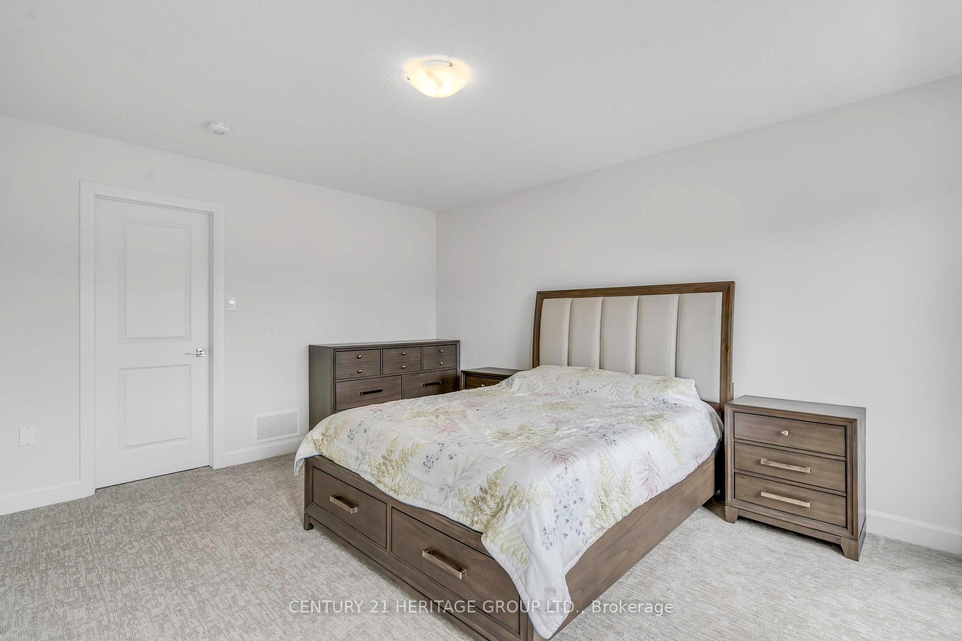 75 Bensley Lane photo 23