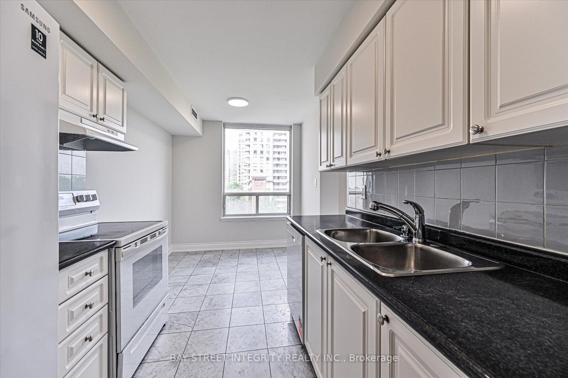 18 Hillcrest Avenue Unit 602 photo 13