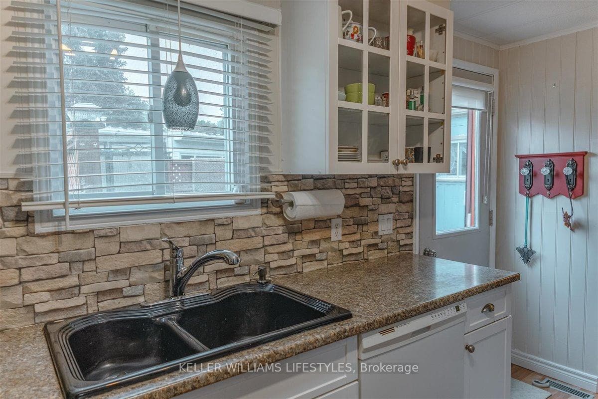 239 Southwind Court photo 15