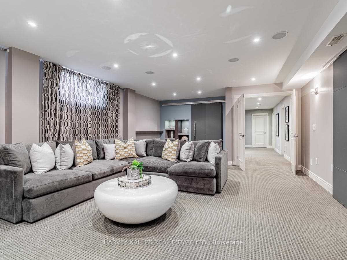 94 Lyndhurst Avenue photo 31