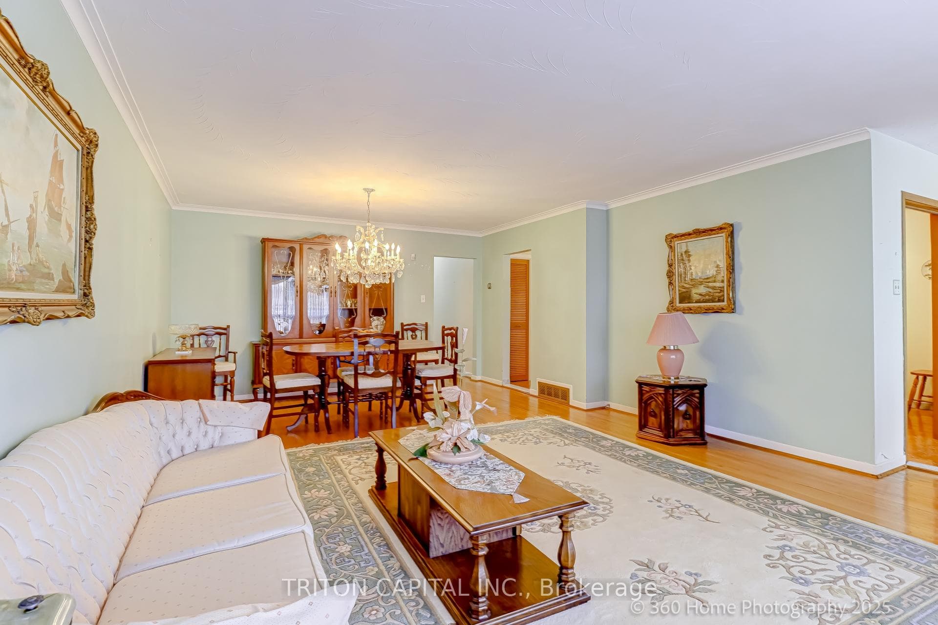 77 Fontainbleau Drive photo 6