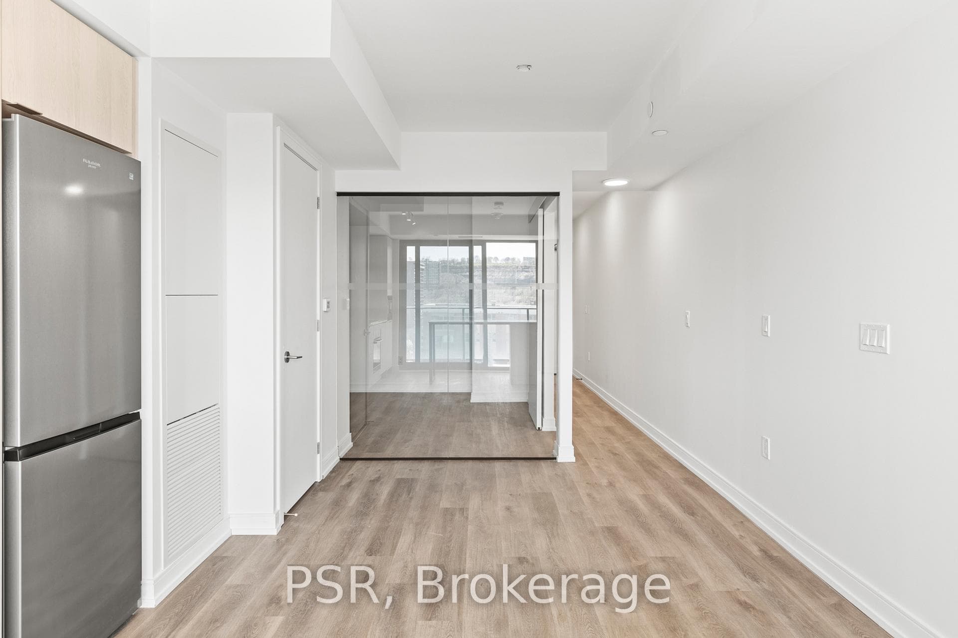 1 Jarvis Street Unit 1306 photo 4