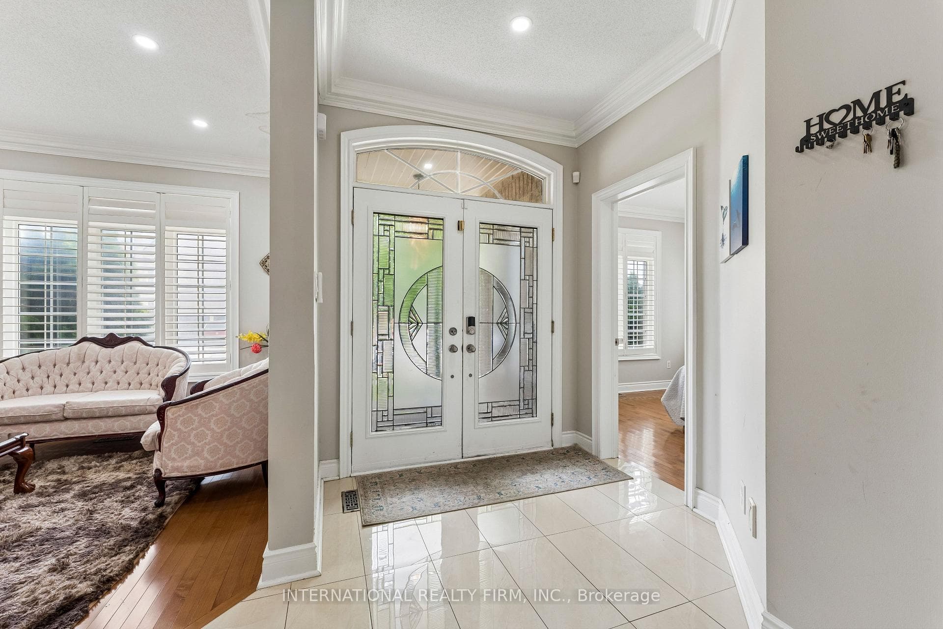8 Redwillow Road photo 4
