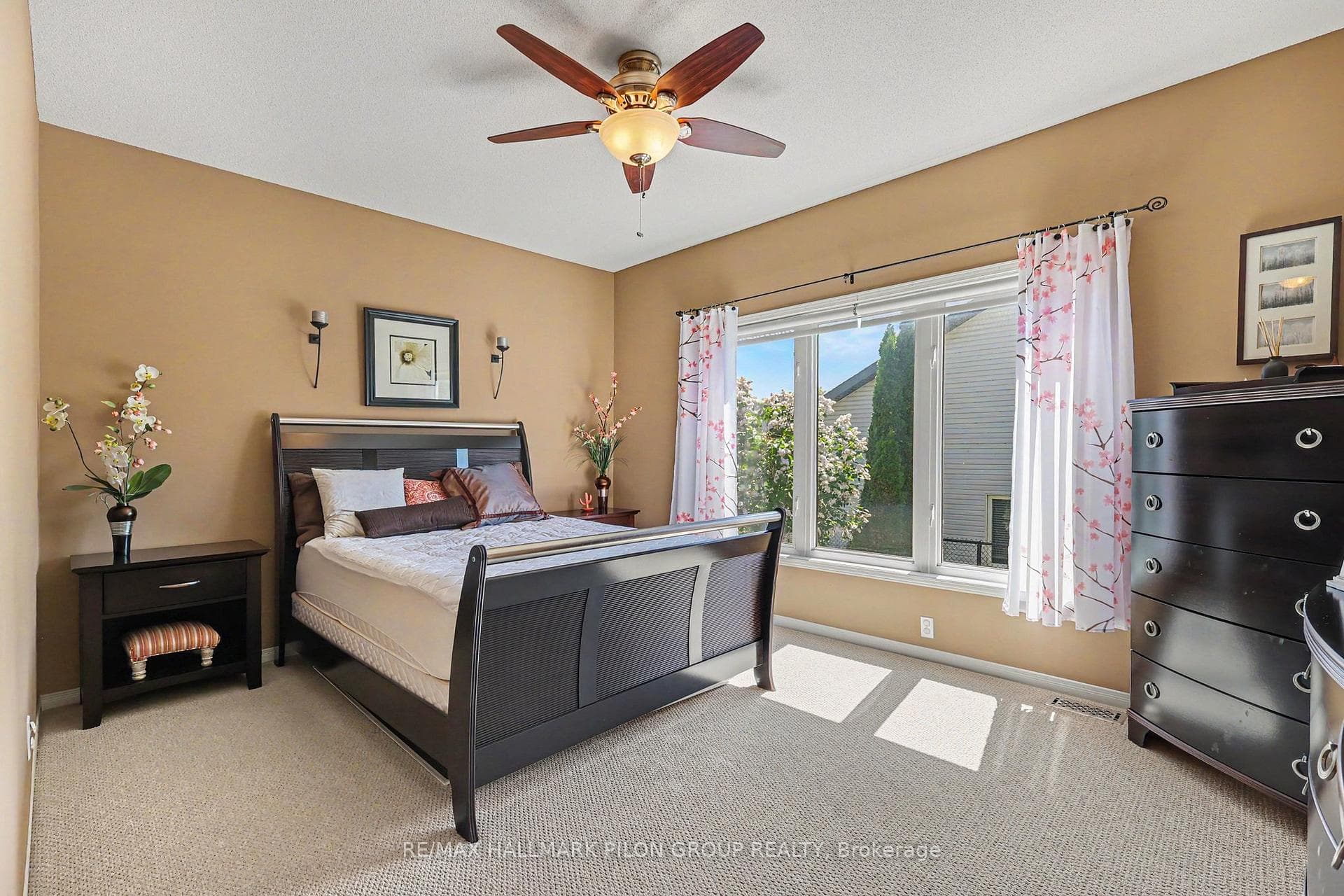 103 Jasper Crescent photo 10