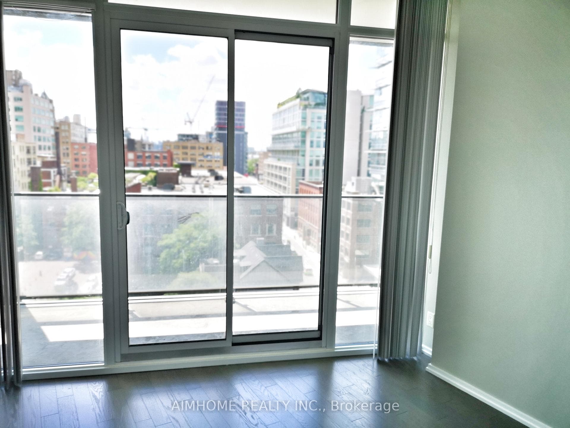 125 Peter Street Unit 601 photo 10