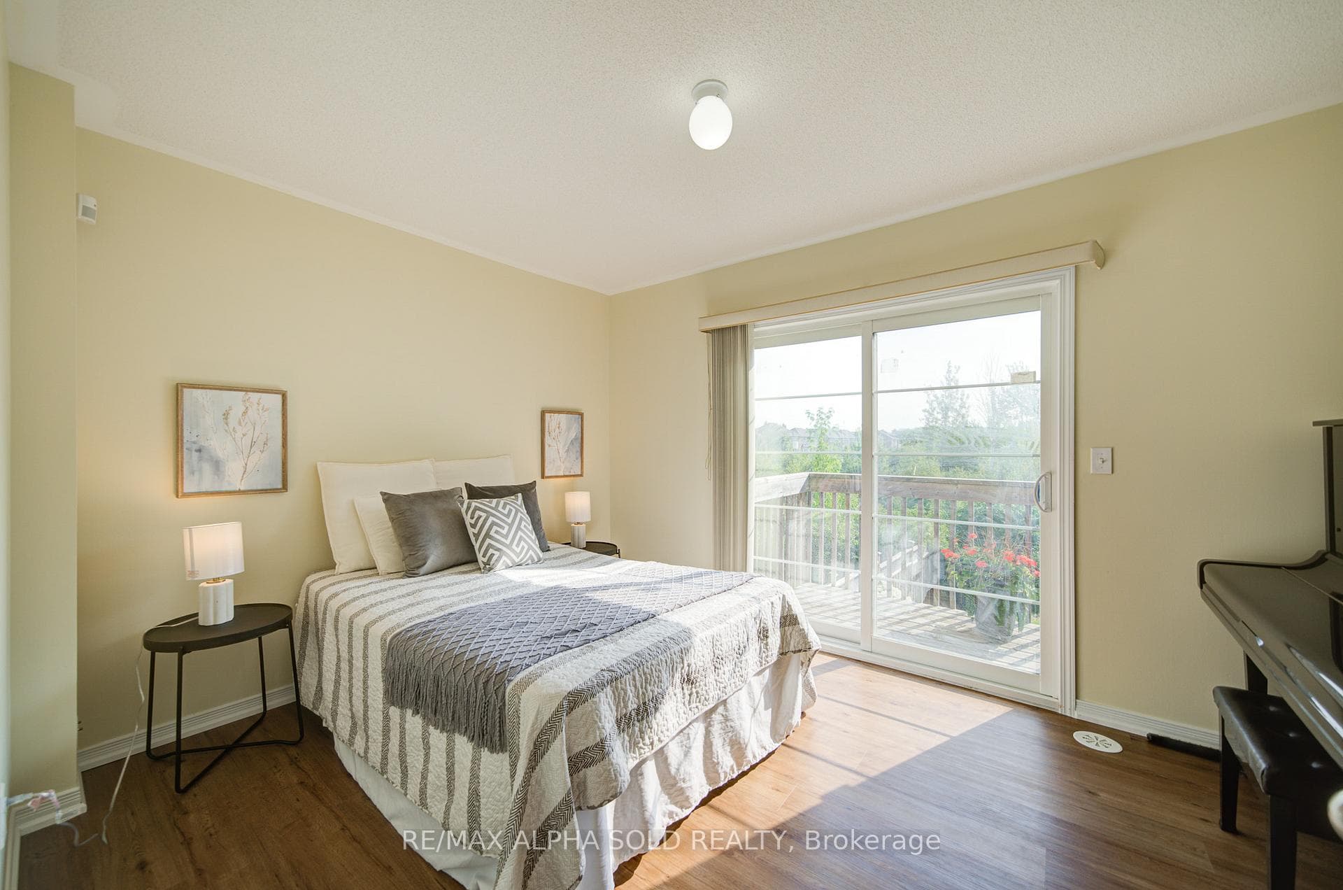 43 Beehive Lane photo 9