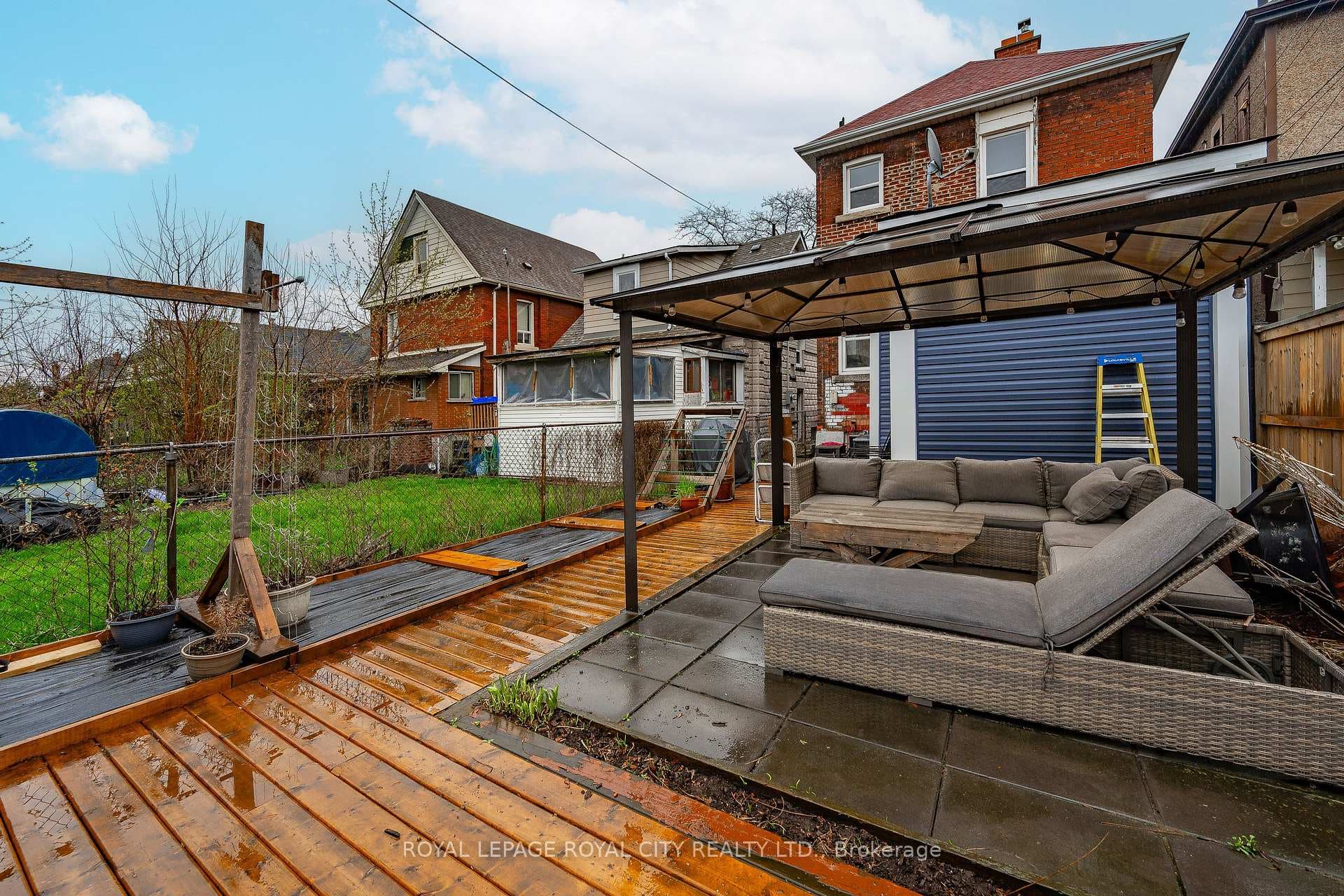 149 Cavell Avenue photo 32