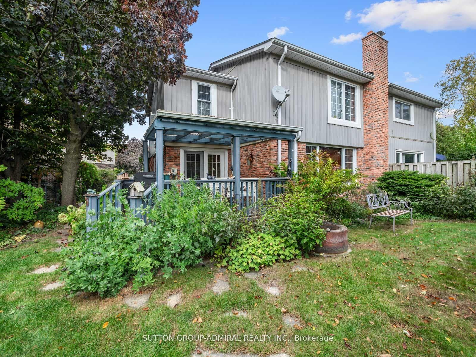 1750 Listowell Crescent photo 30