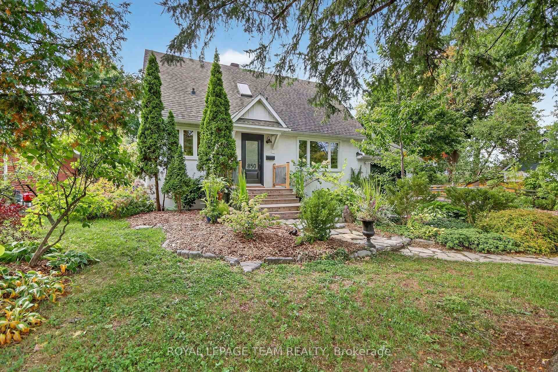 850 Rex Avenue photo 2