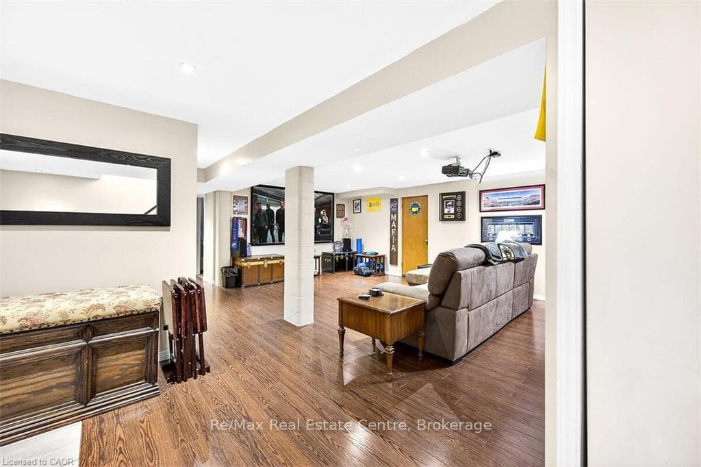 336 East 16th Street photo 23