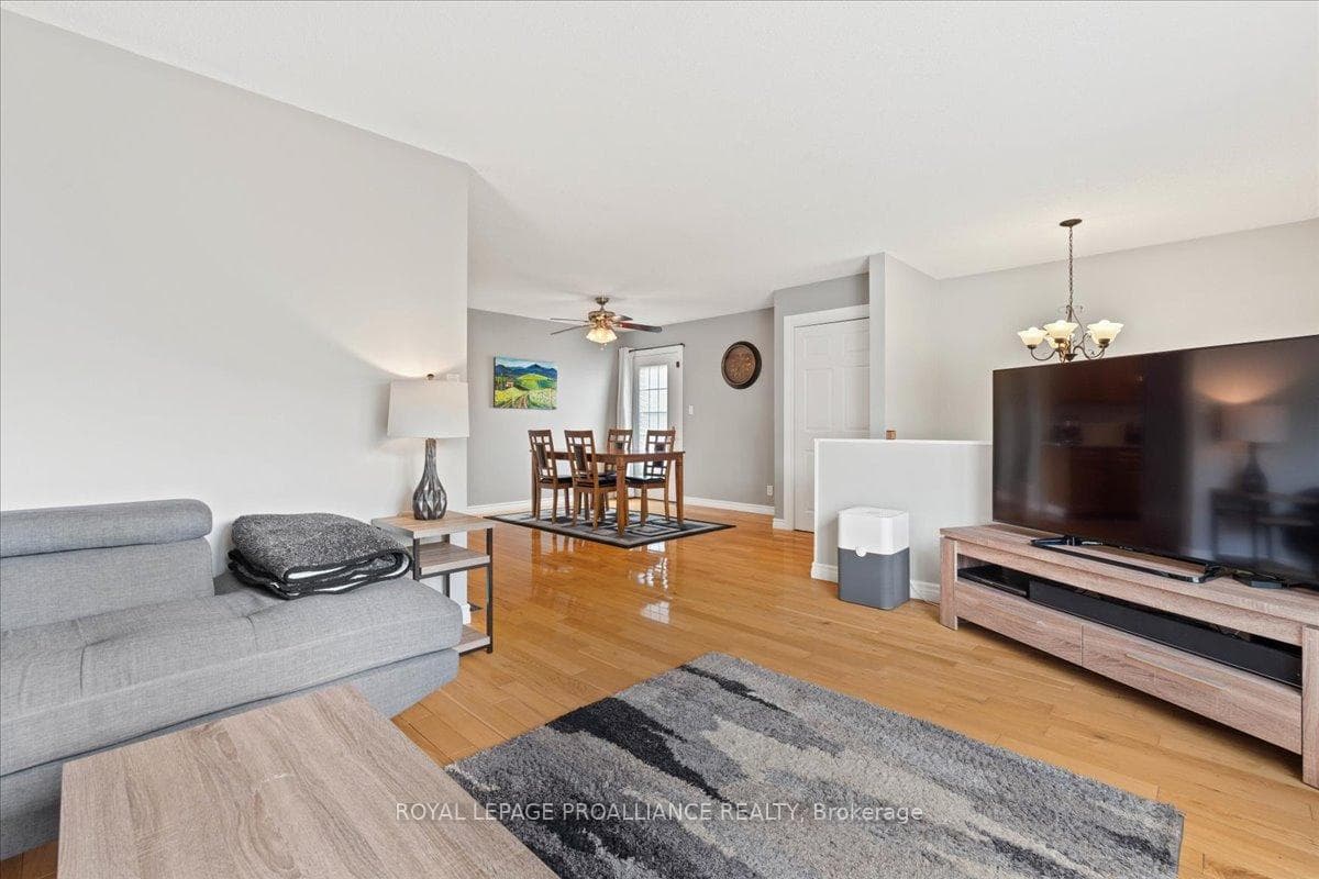 19 Fleming Road photo 7
