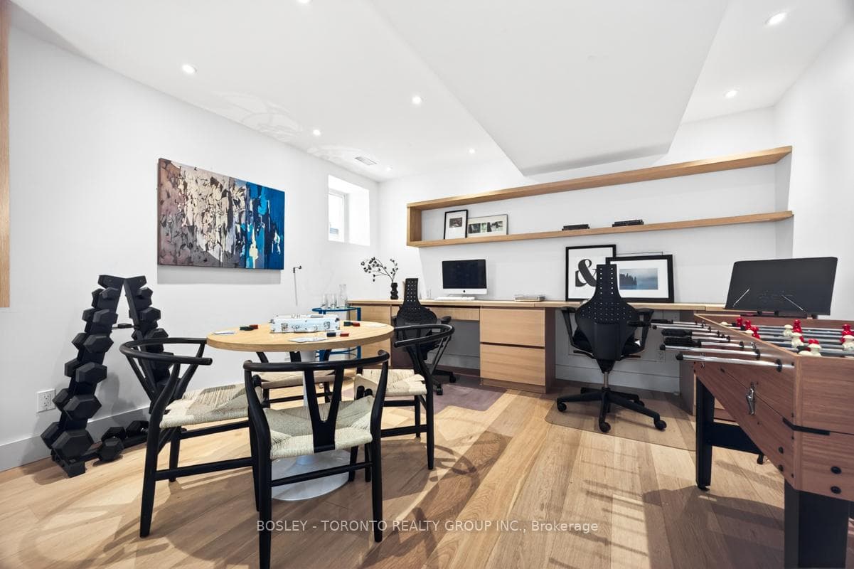 148 Heward Avenue photo 35