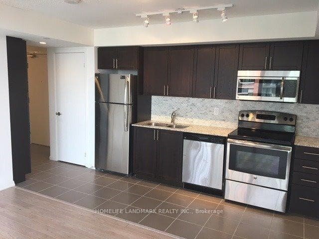 830 Lawrence Avenue Unit 1505 photo 5