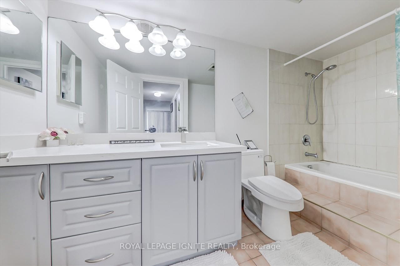 4725 Sheppard Avenue Unit 906 photo 10