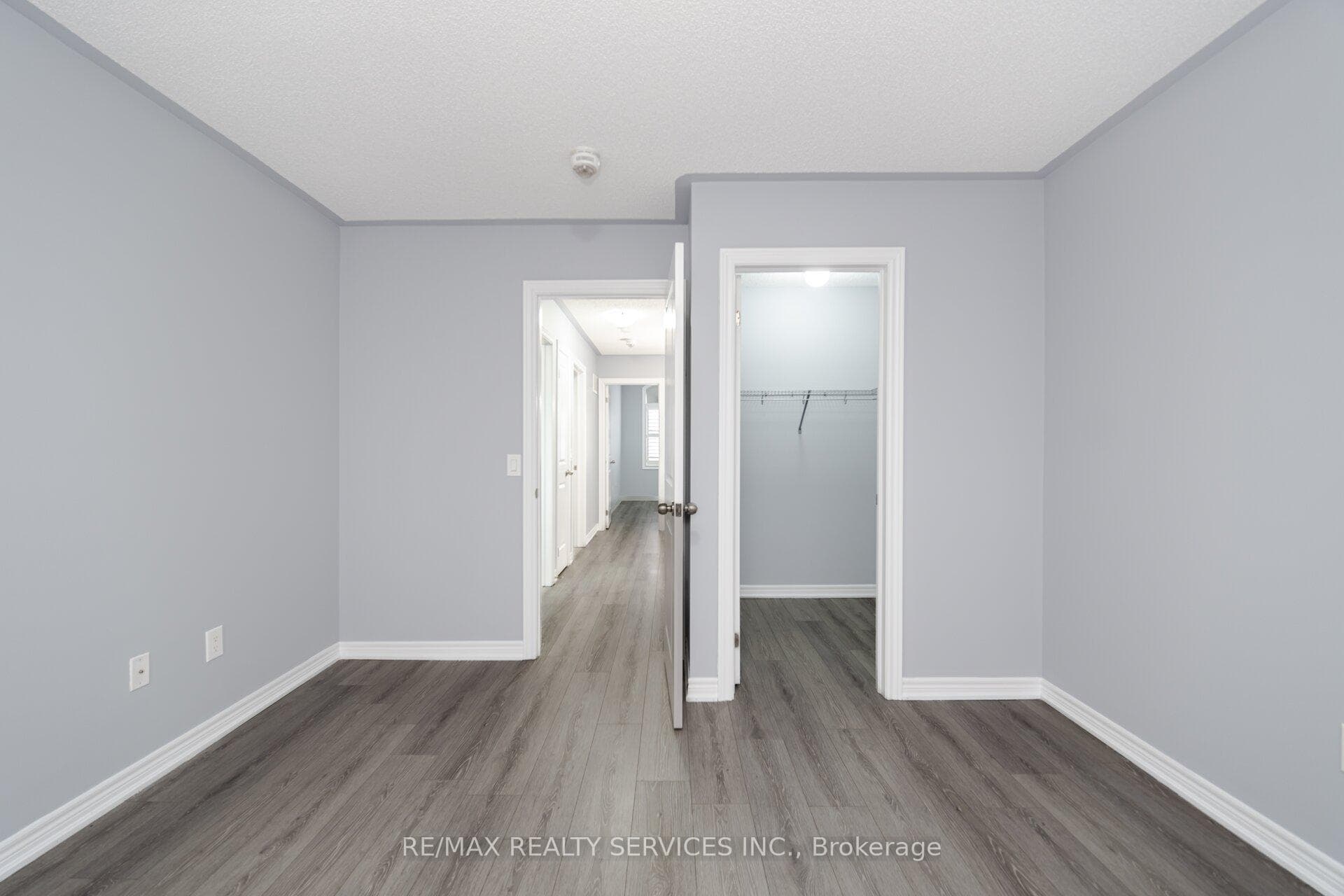 49 Ivor Crescent photo 26
