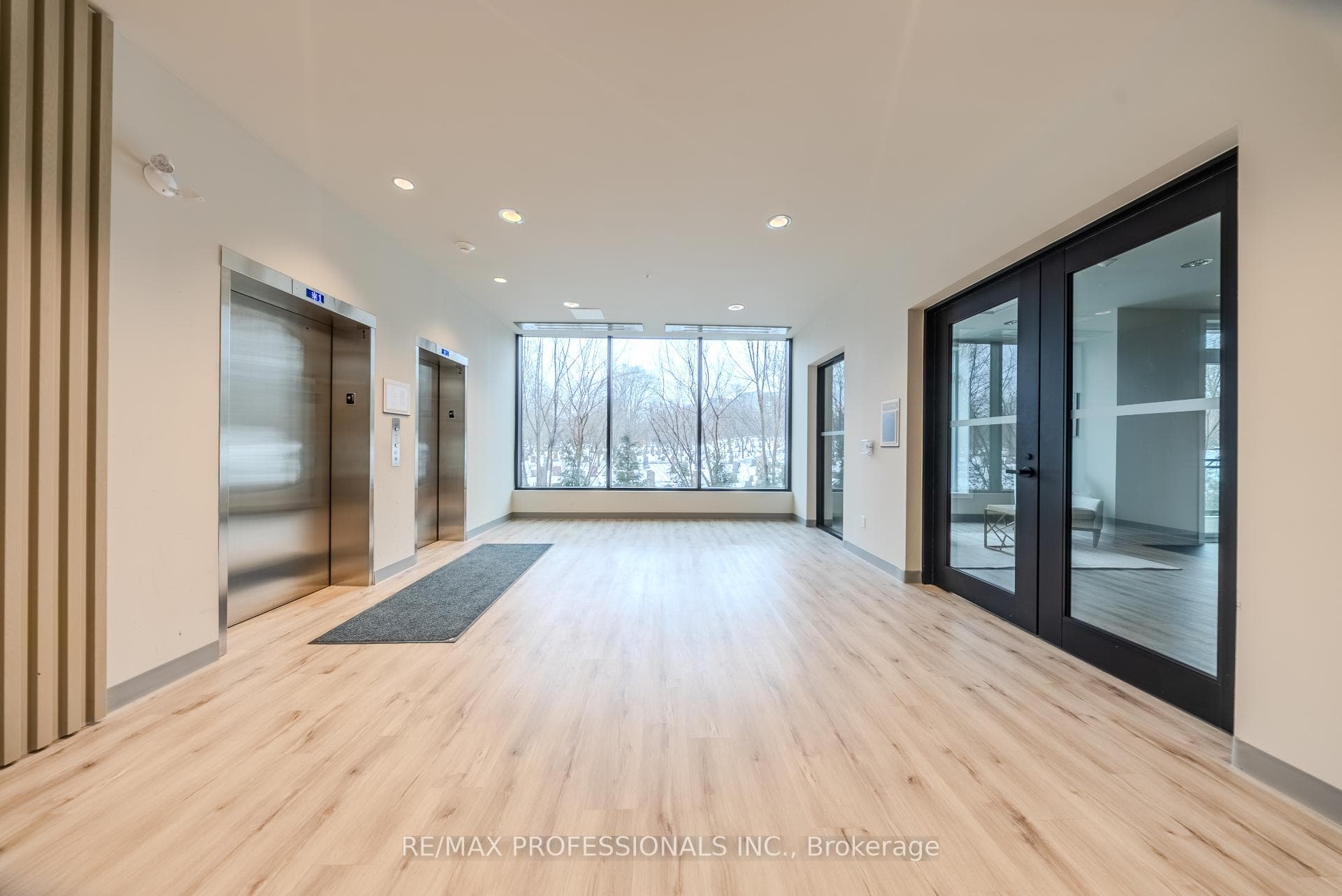 107 Roger Street Unit 109 photo 8