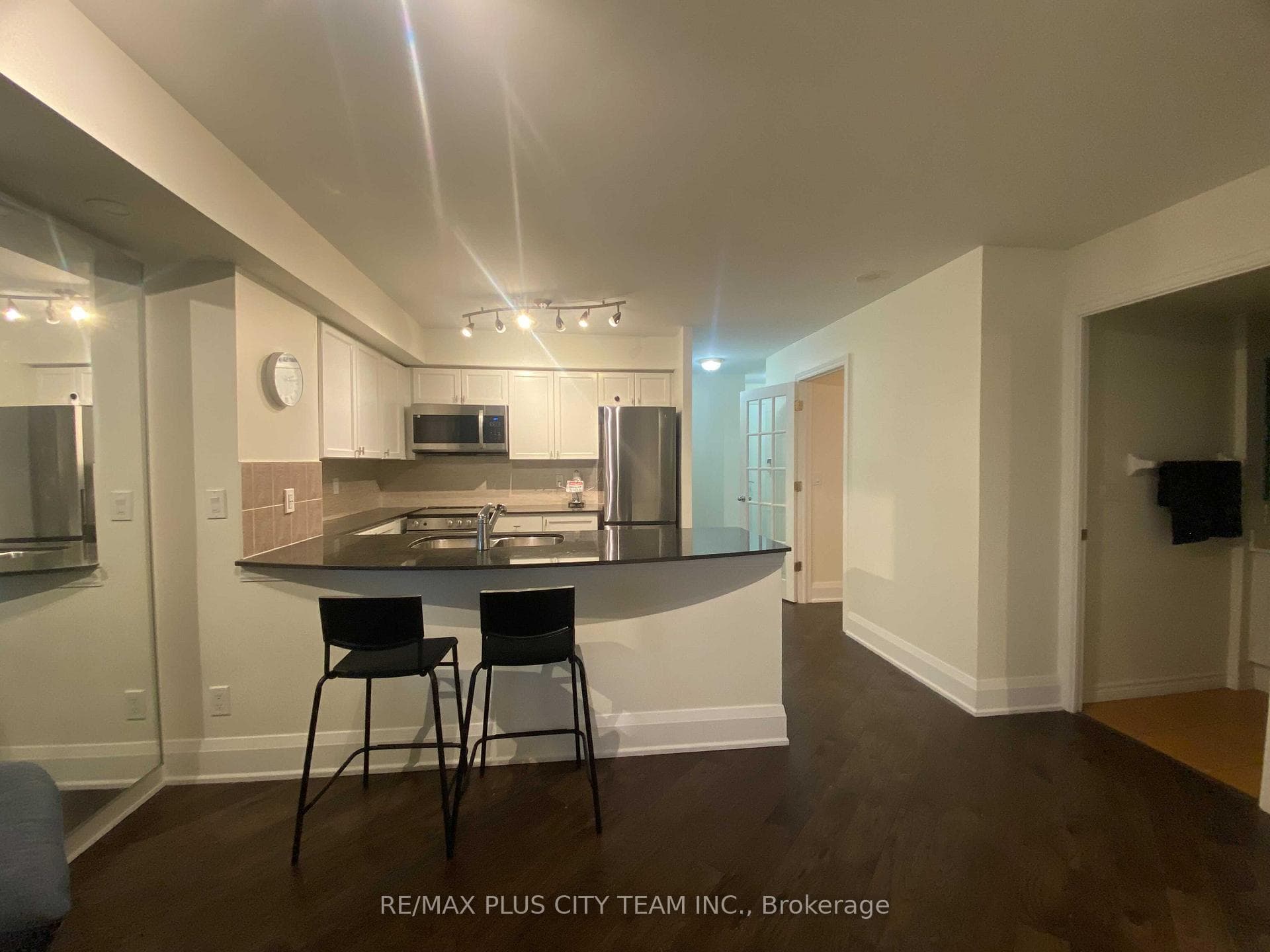 2121 Lake Shore Boulevard Unit 1108 photo 5