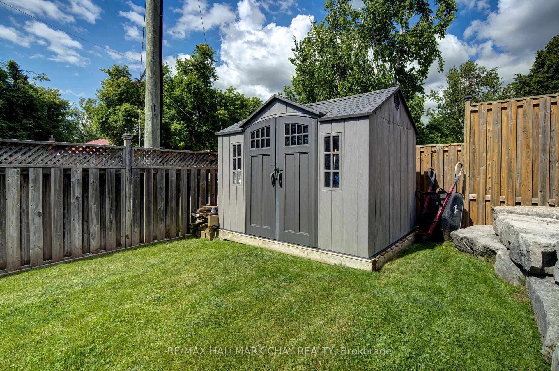 247 St. Vincent Street photo 29