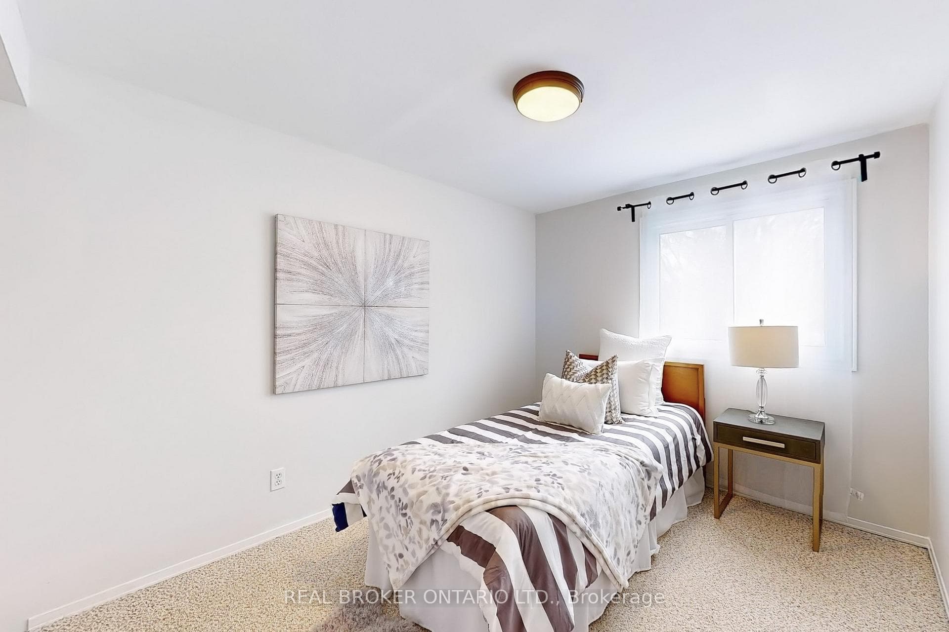 21 Prout Drive photo 17