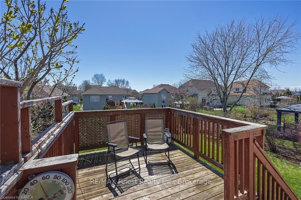 59 GLENORA Drive photo 38