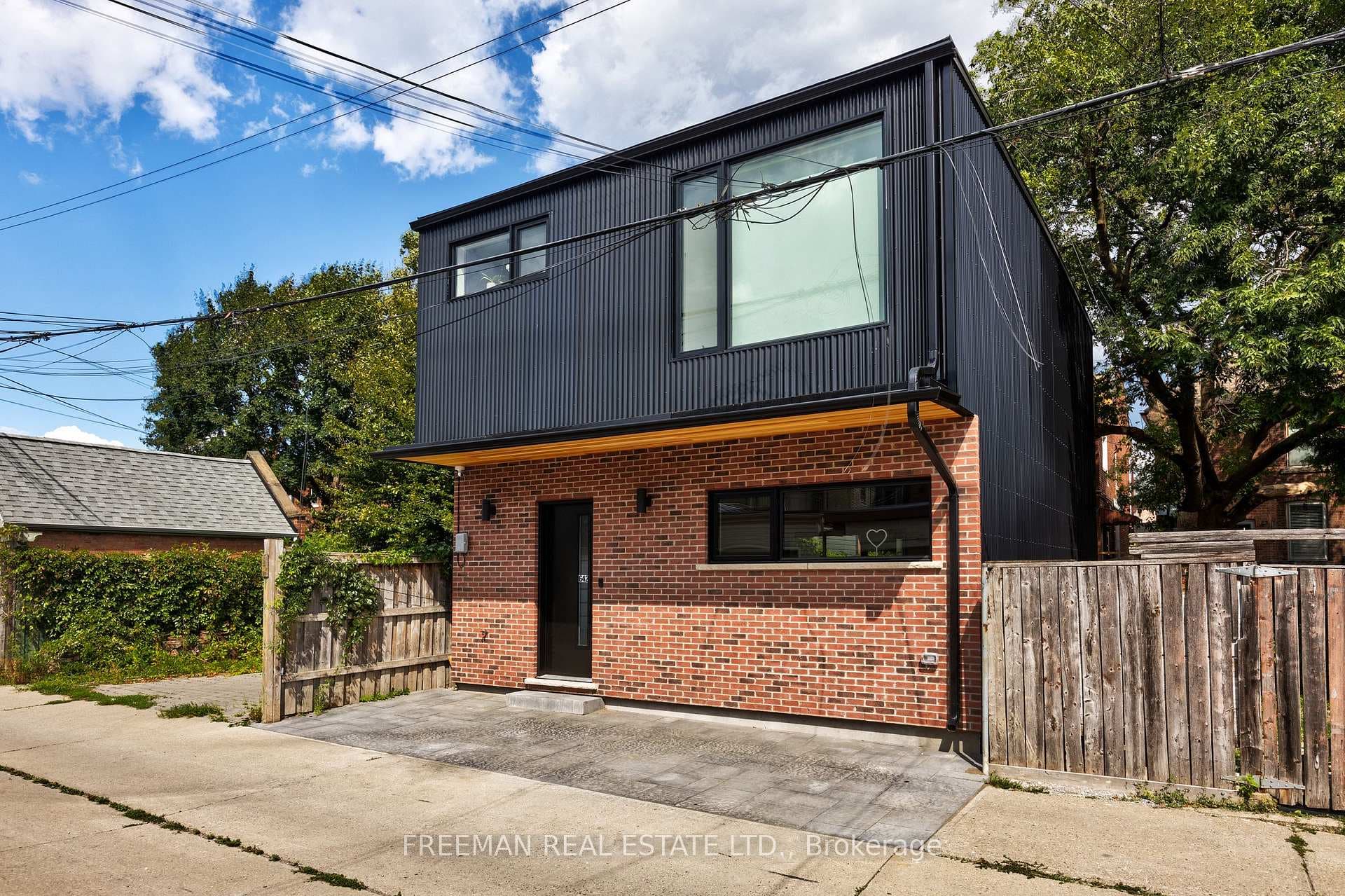 642 Gladstone Avenue Unit Laneway Home photo 1