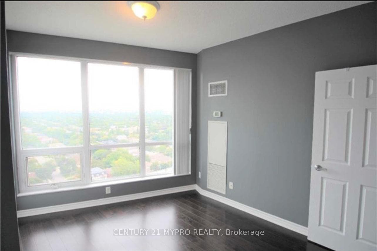 18 Holmes Avenue Unit 1903 photo 10