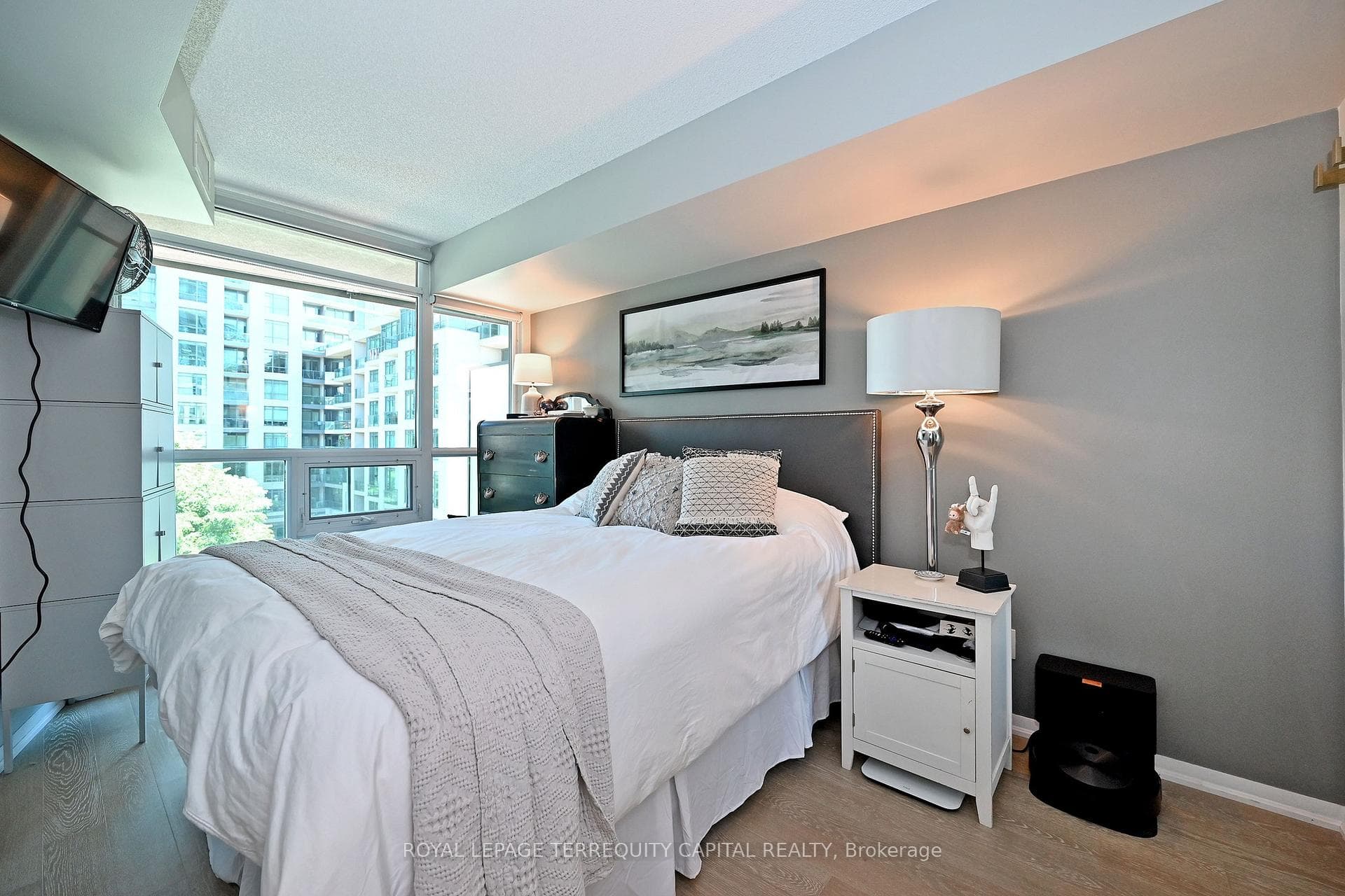 219 Fort York Boulevard Unit 405 photo 28