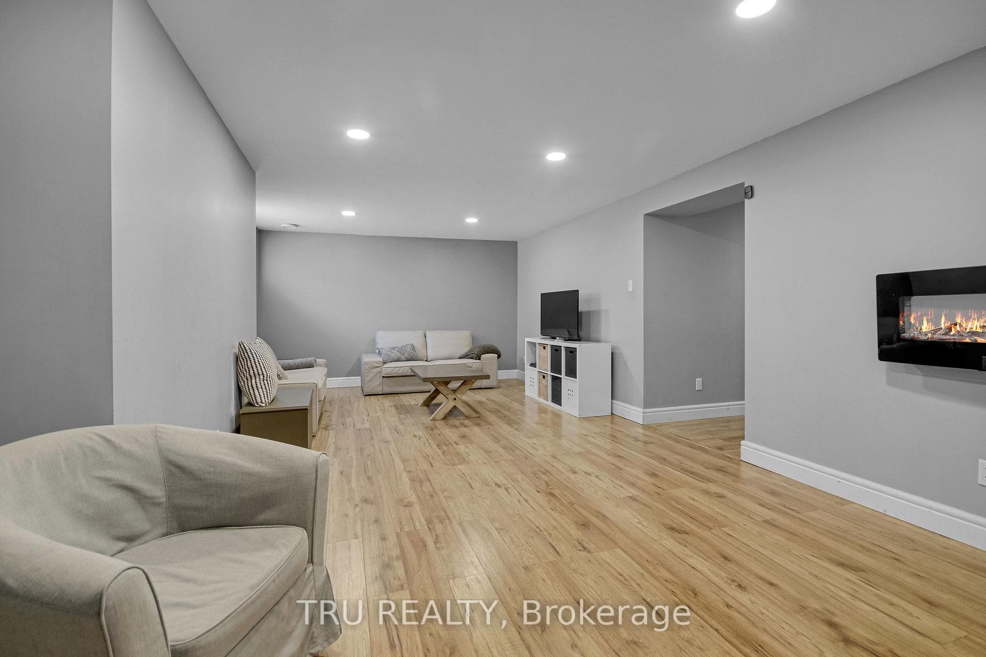 320 Eckerson Avenue photo 33