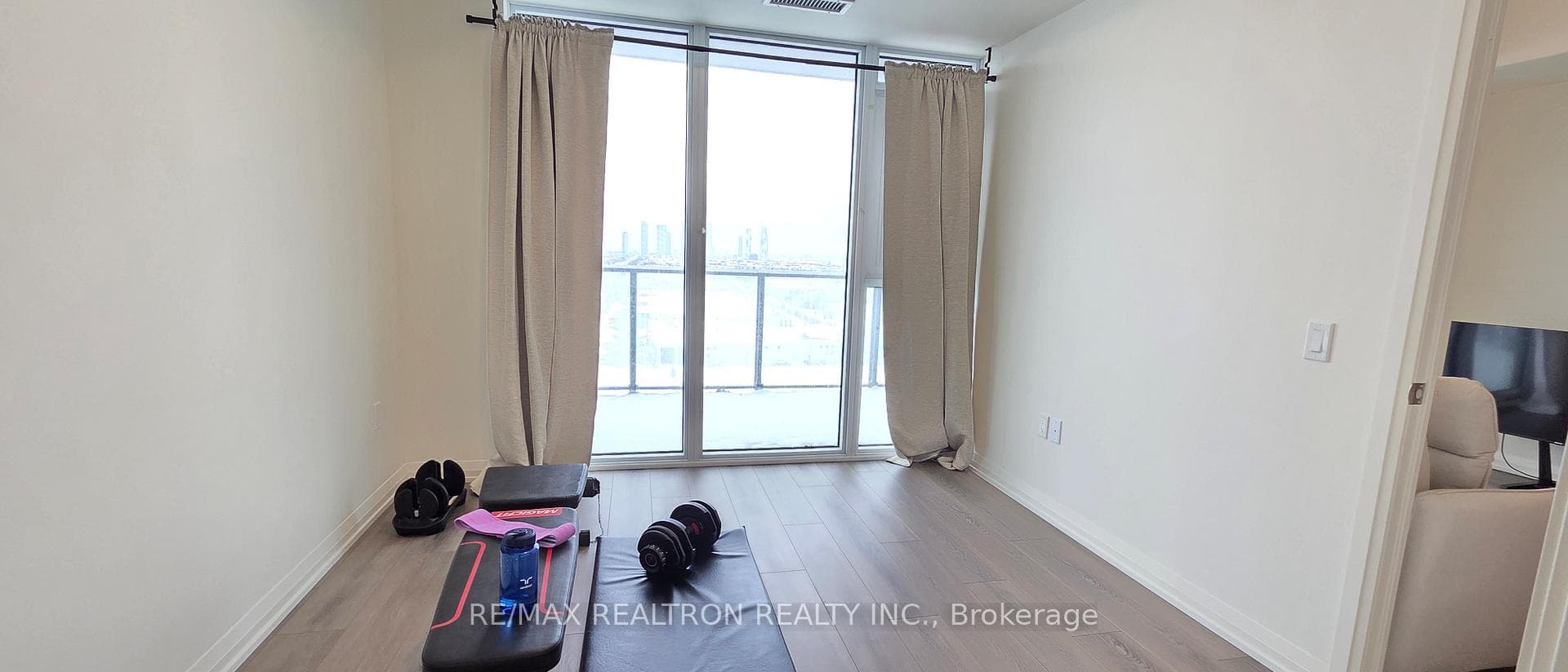 8960 Jane Street Unit 1222 photo 10
