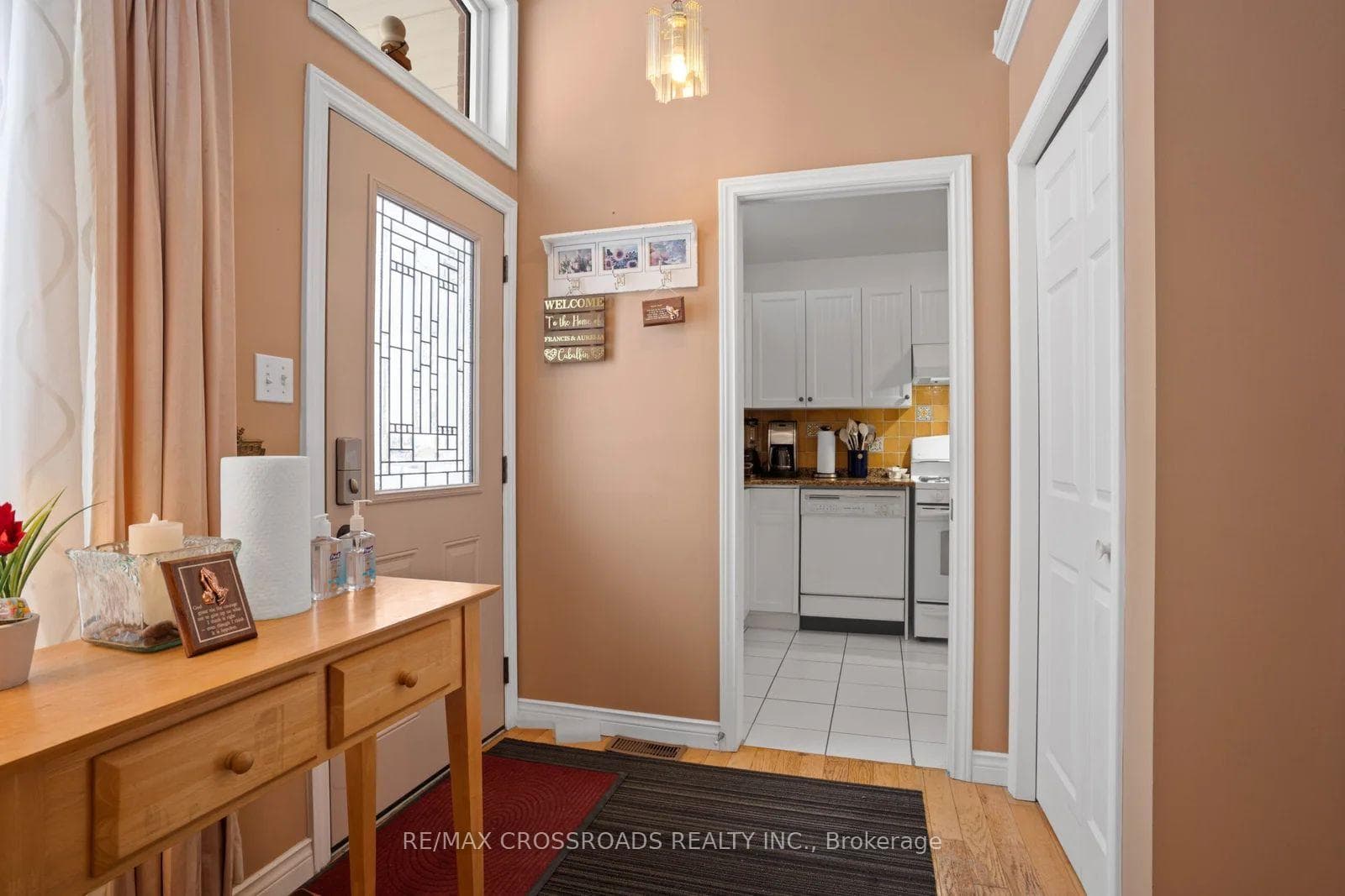 111 KILLORAN Crescent photo 2