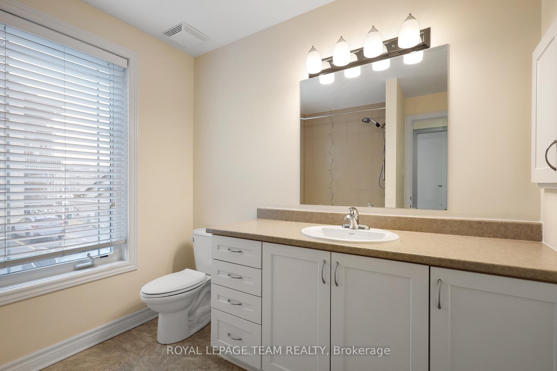 385 Paseo Private Unit 4 photo 28