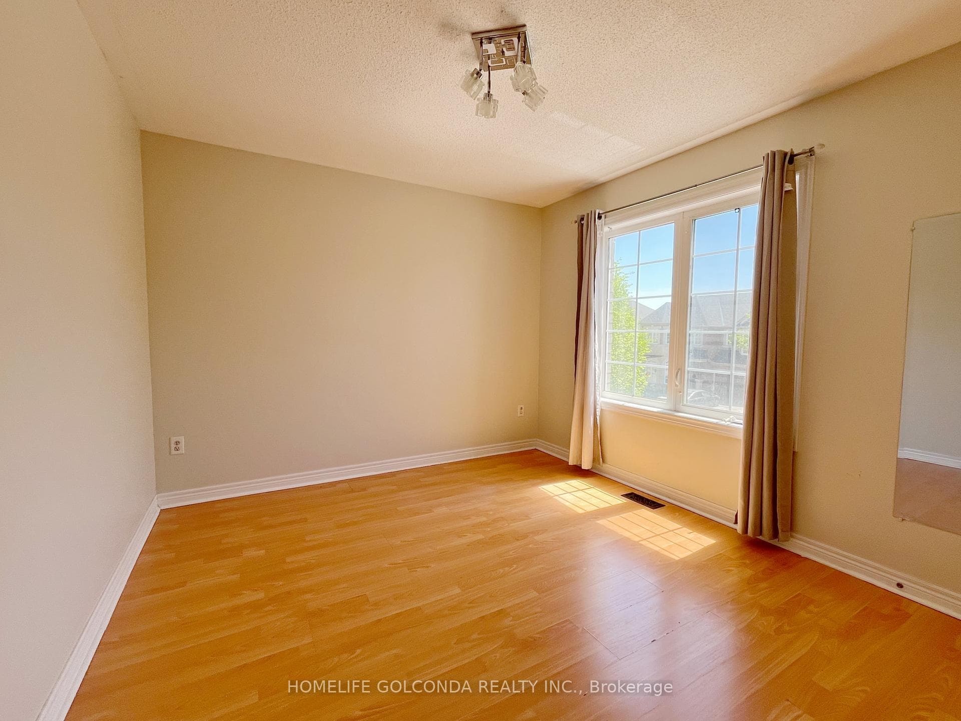 28 Barnstone Drive photo 12