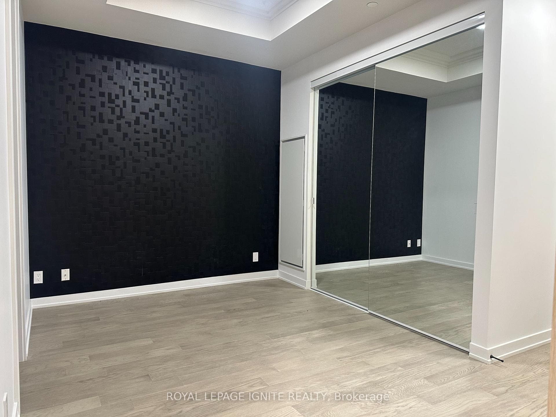 123 Maurice Drive Unit 207 photo 9
