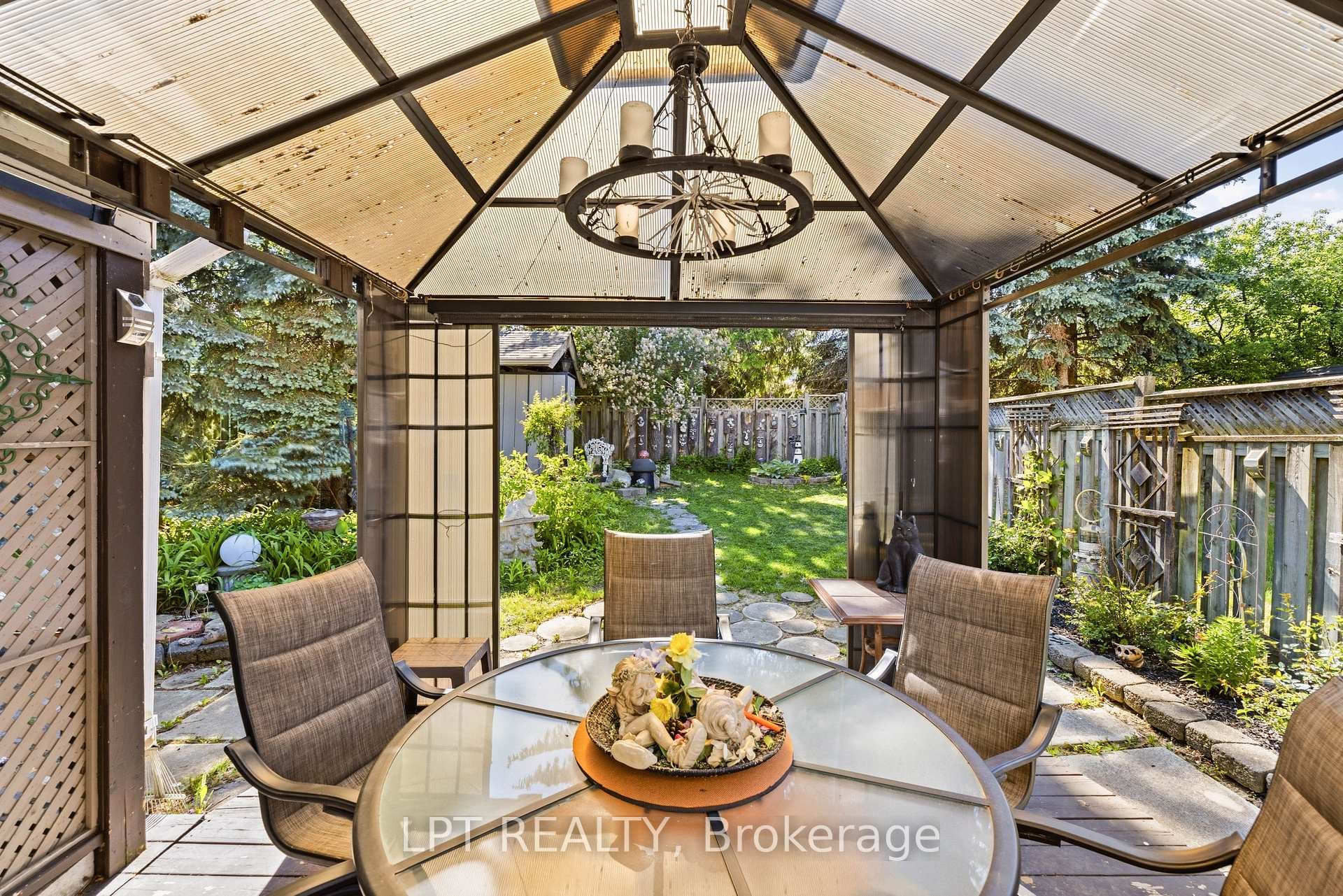 8 Burnaby Drive photo 36