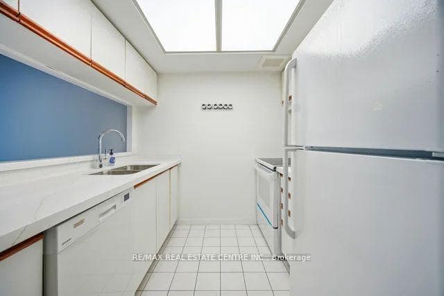 250 Webb Drive Unit 816 photo 13