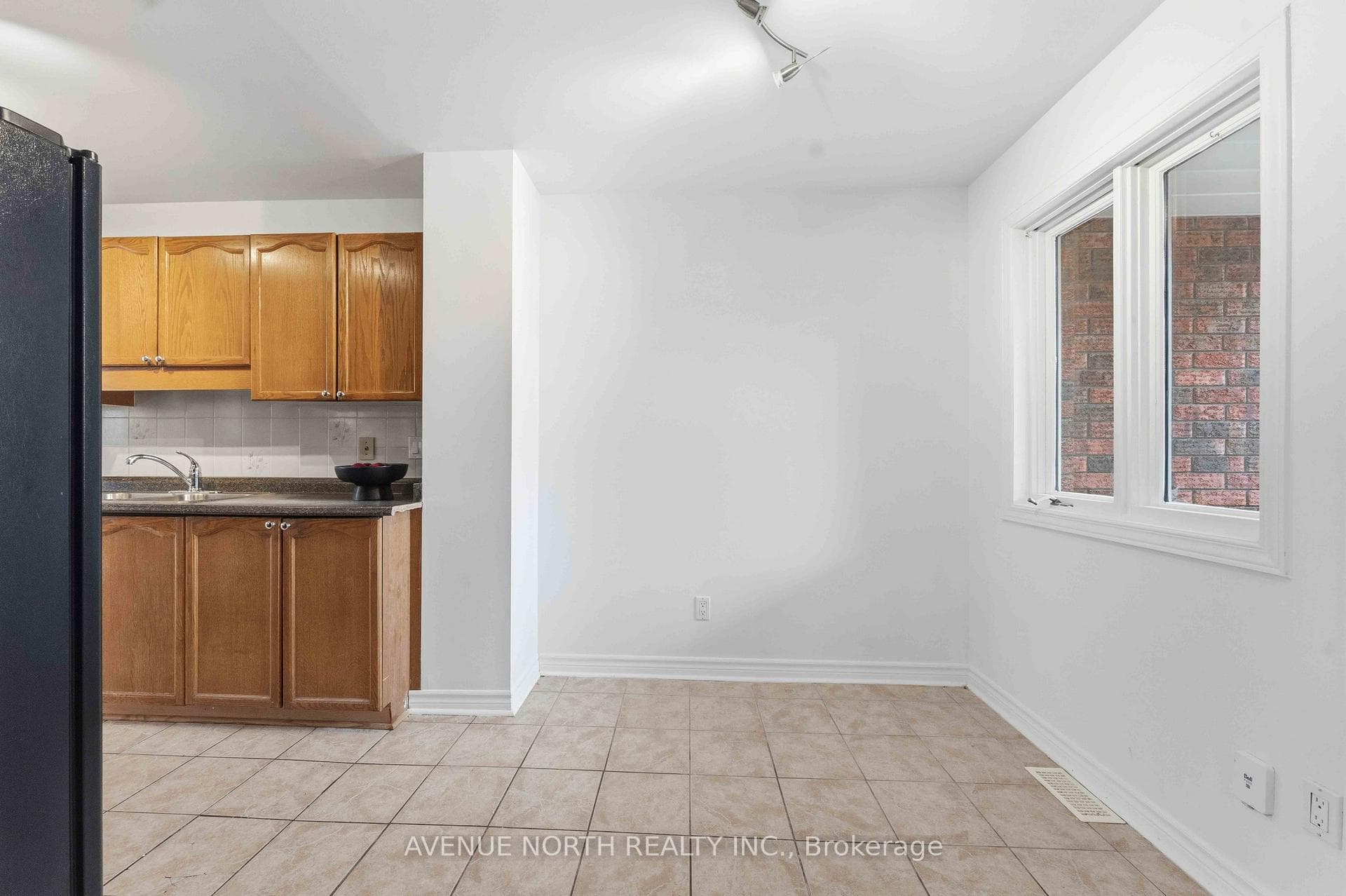 7 Hendrie Court photo 11
