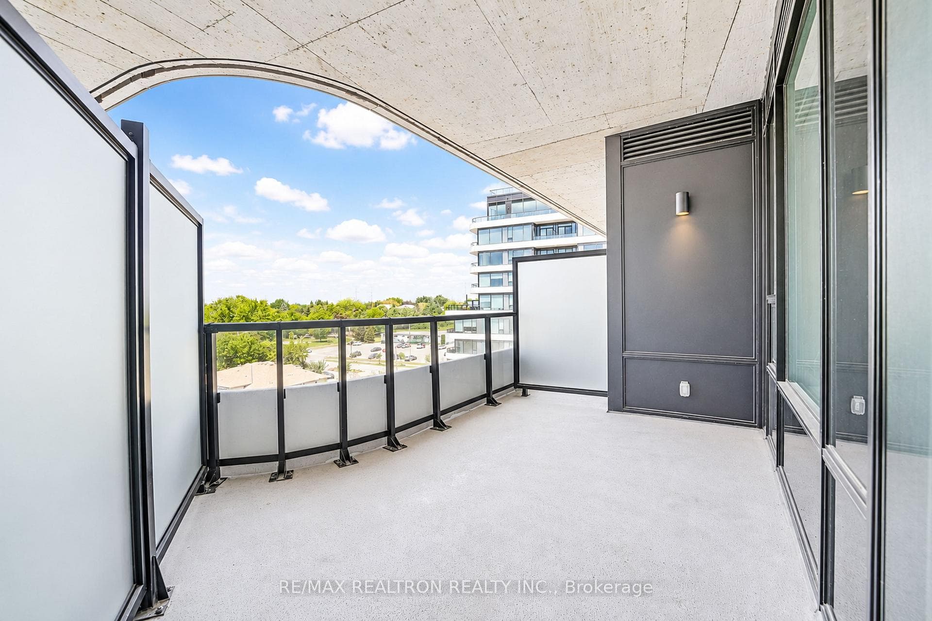 8188 Yonge Street Unit 627 photo 21