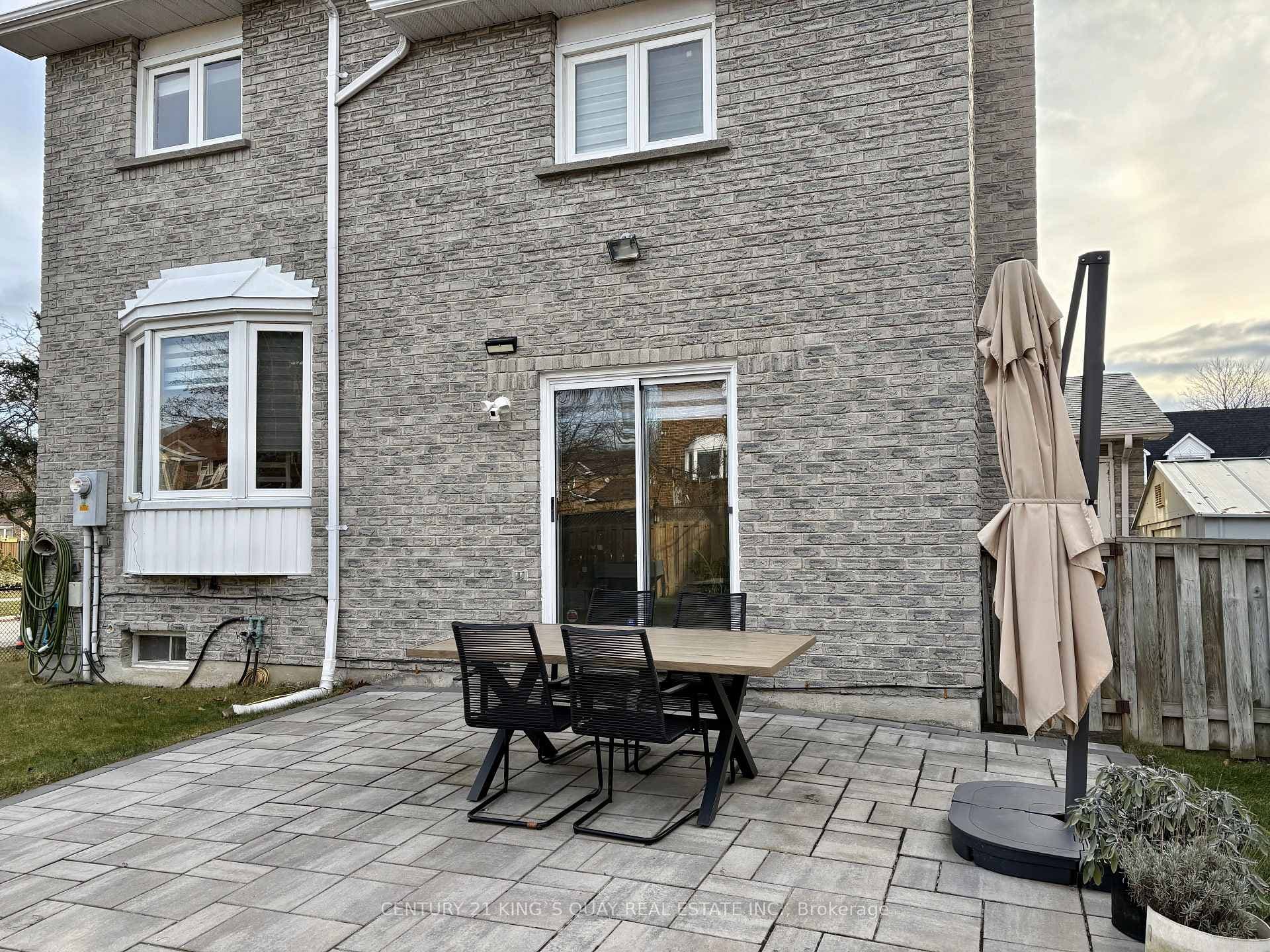 26 Canmore Boulevard photo 37