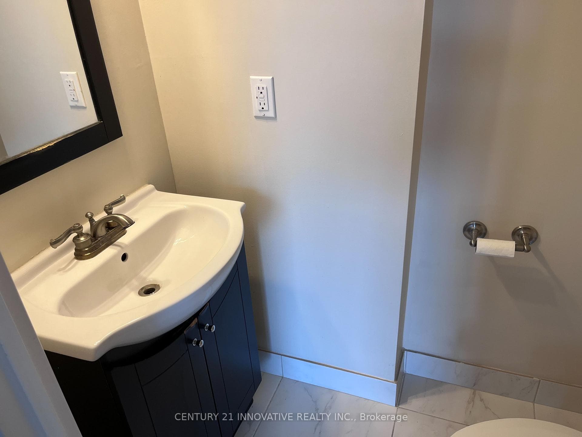 3590 Kaneff Crescent Unit 1811 photo 13