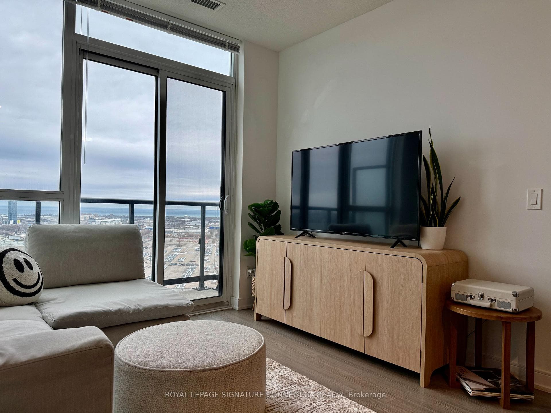 20 Thomas Riley Road Unit 2808 photo 11