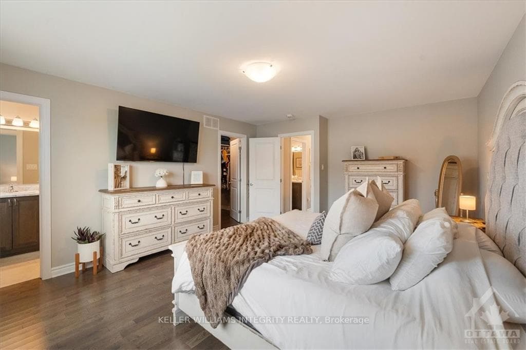 387 GERRY LALONDE Drive photo 17