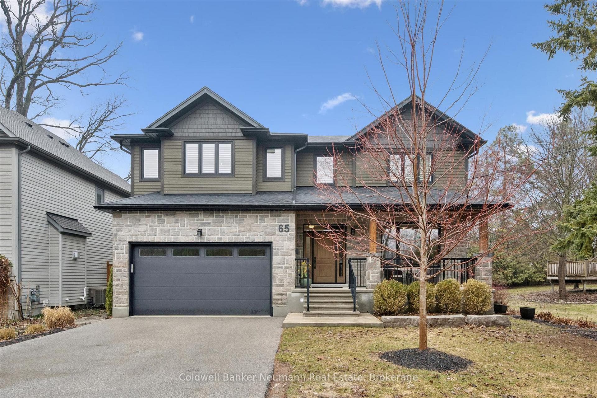 65 Dean Avenue photo 2