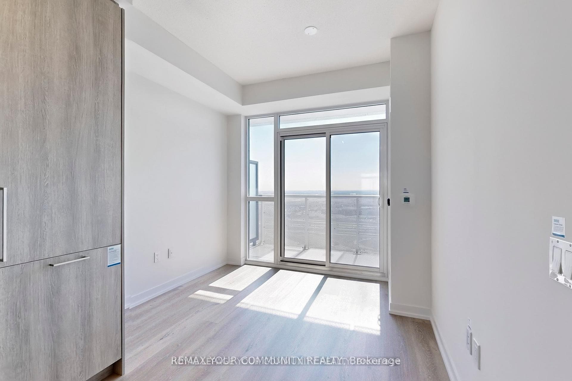 225 Commerce Street Unit 2807 photo 9