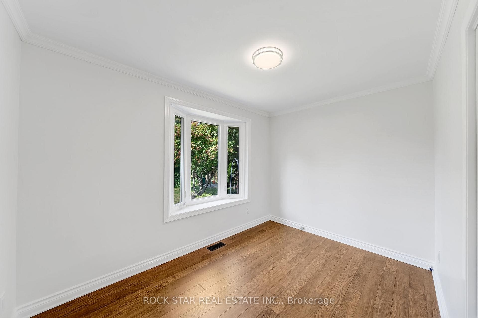 17 Bendingroad Crescent photo 13